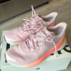 Lululemon - Blissfeel Women's Running Shoe - US 7